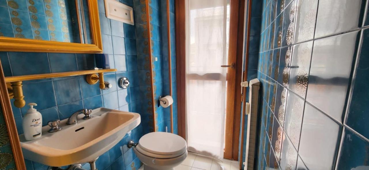 Sunflower House Alessandria Esterno foto